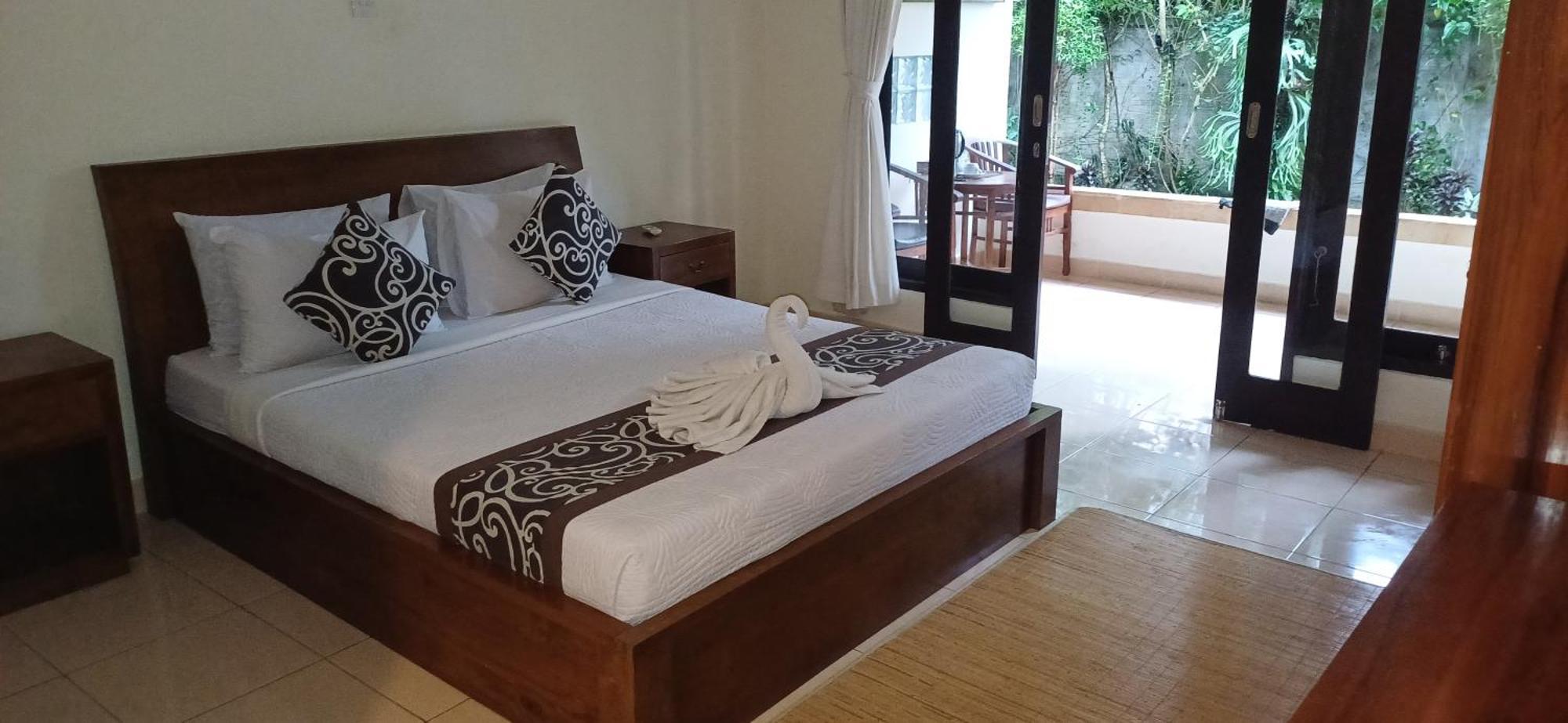 Nugraha Guesthouse 1 Ubud Exterior foto